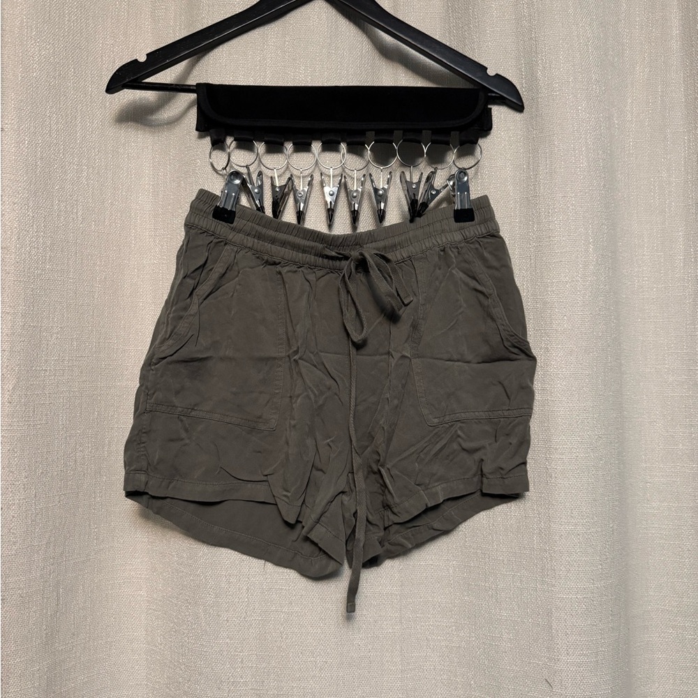 Chelsea & Theodore Khaki Women's Cargo Shorts